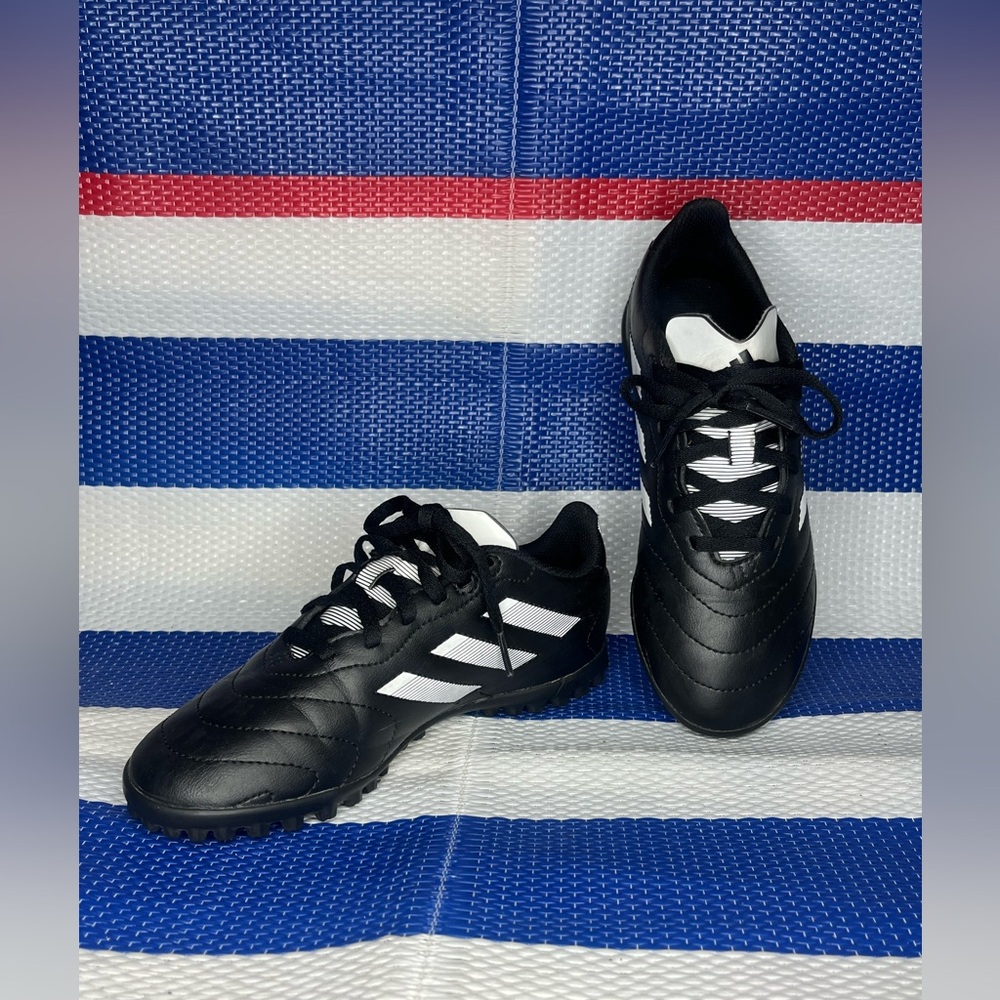 ๐๐ Adidas Kids' Goletto VIII Turf Indoor Soccer Cleats Size US 3 - Picture 1 of 16